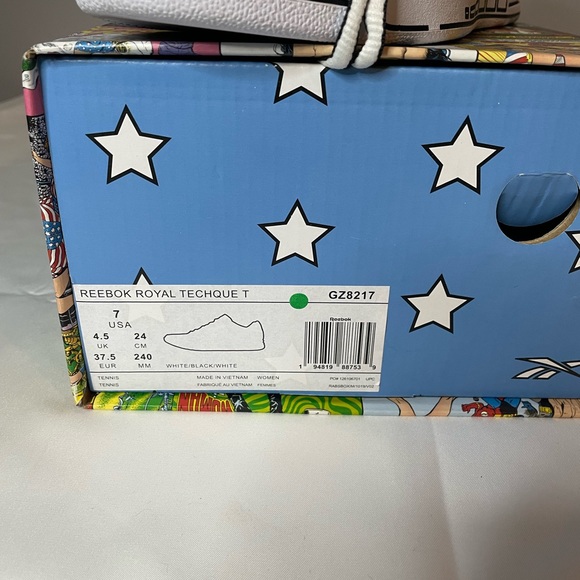 Reebok x Wonder Woman Sneakers – Women’s Size 7 (Unworn) - Picture 3 of 4